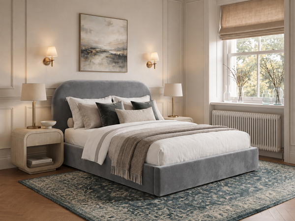 The Celeste Bed – Plush Silver