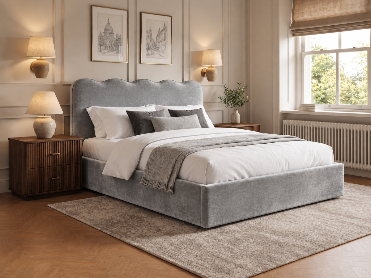 The Seraphine Bed – Plush Silver