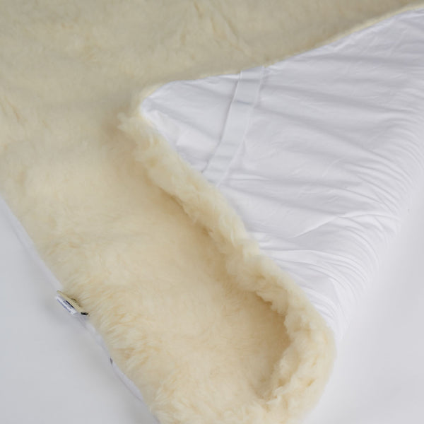 Natural merino wool mattress topper